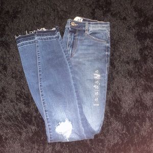 Size 3, GARAGE high rise jeans. In the color, MudHoney blue.
